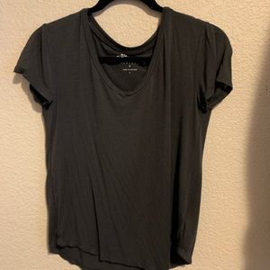 ✨grey v neck top✨